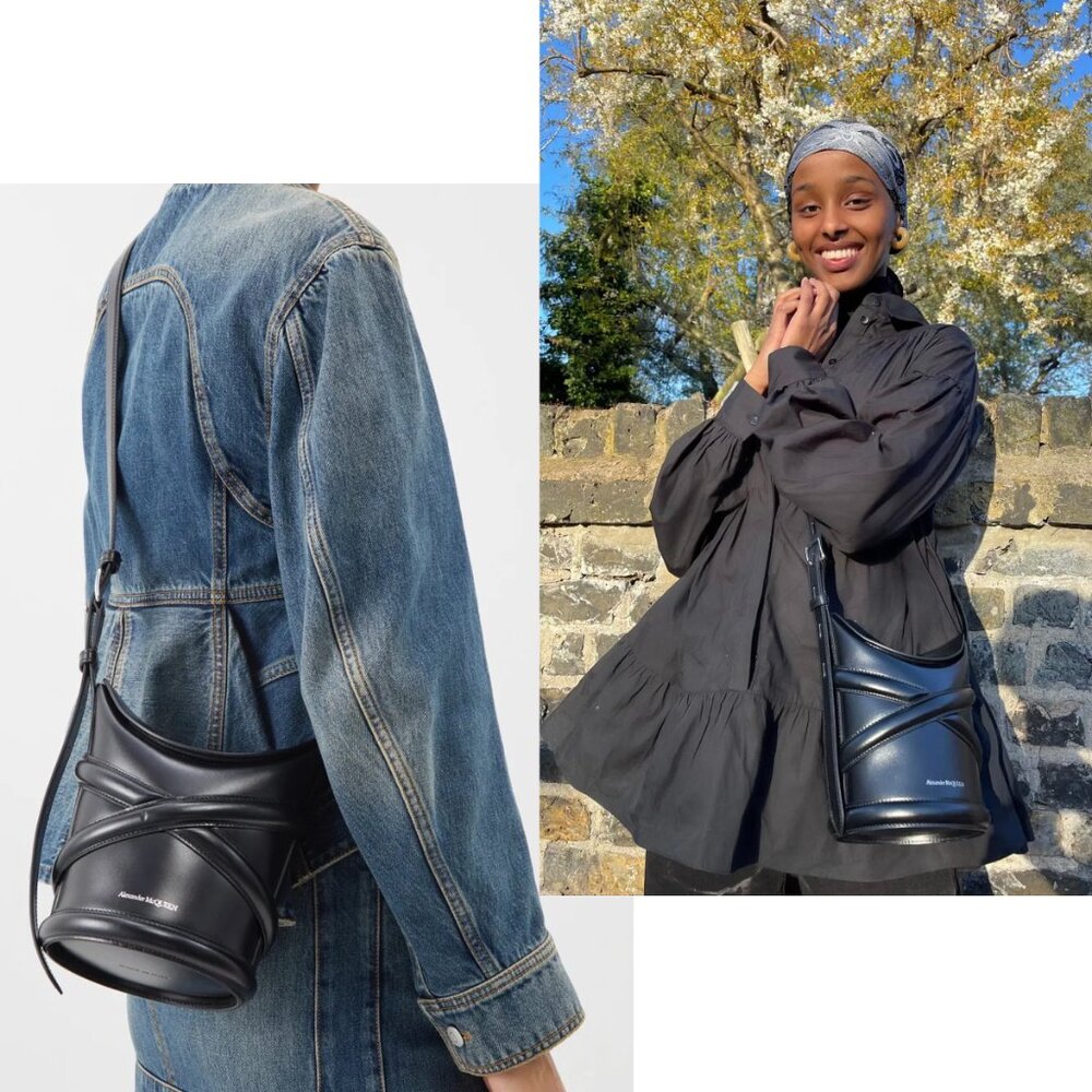 ALEXANDER MCQUEEN Small Curve Bucket Bag in Black Calf Leather - Picture 5 of 15
